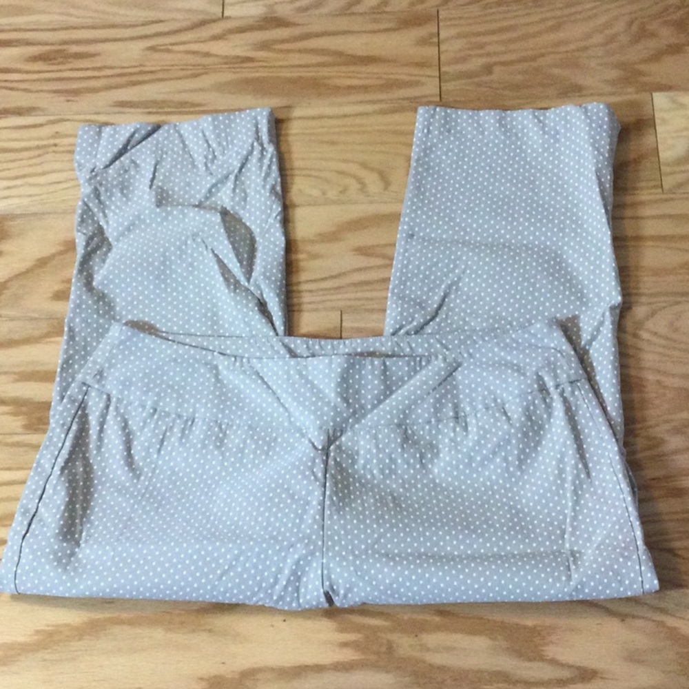 16 LuLu-B Slim Fit Beige Polka Dot Stretch Pull On Capri Pants